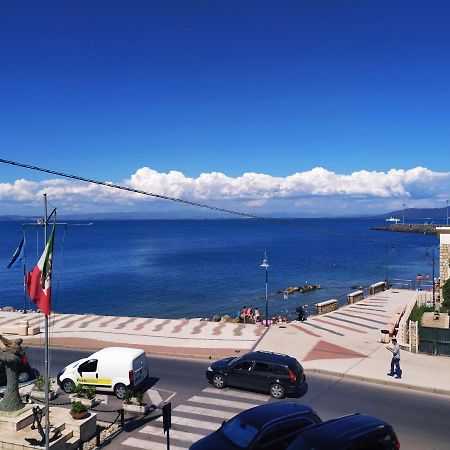 Corso79 Beach And Ac Порто Санто Стефано Экстерьер фото